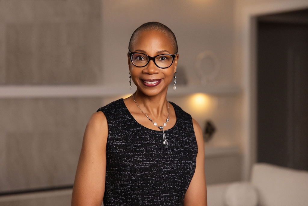 allyson-jefferson-wearing-glasses-headshot